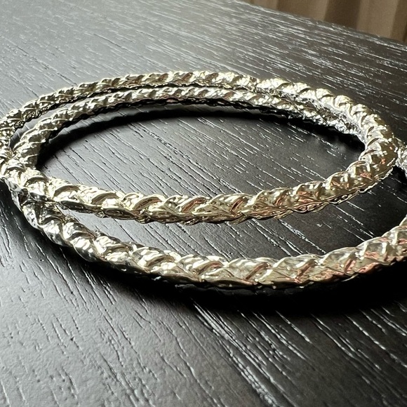Vera Wang Silver Toned Vintage Skinny Stackable Bangle Bracelets Set of Two - OS - Picture 3 of 5